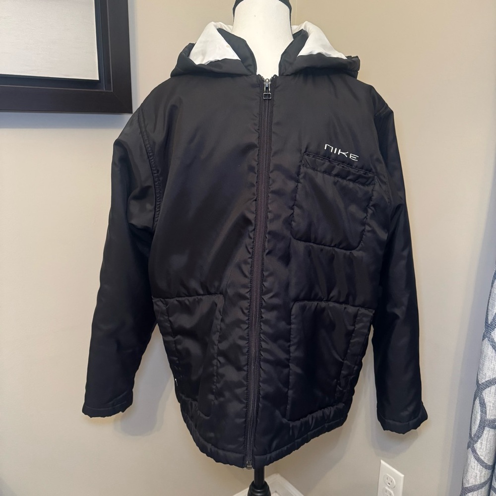 NIKE Youth XL Black Hooded Puffer Jacket‎ Embroidered Logo Vintage 2000s